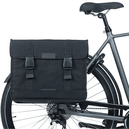 Double sacoche BASIL de 68 litres